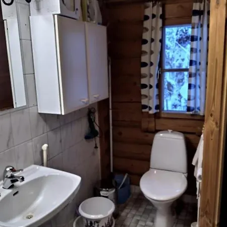 Hébergement de vacances Maentyruka B4 - Rustic Log For 6 In *